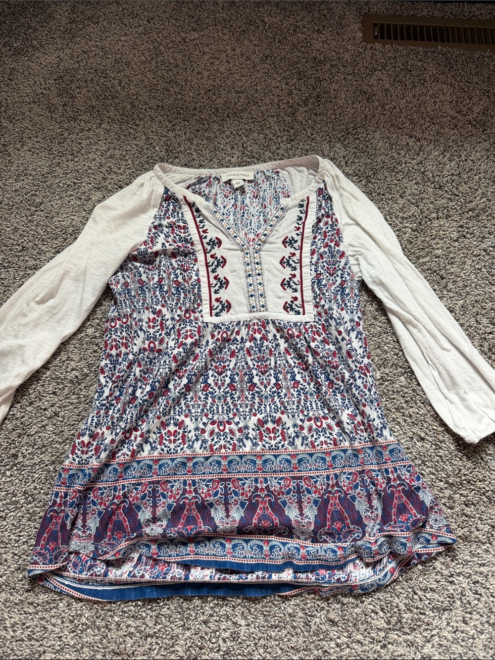 Vintage America White Sleeve Boho Floral Tunic with Blue & Red Print